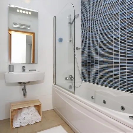 3 Bedroom With Pool Apartamento