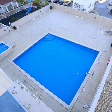Apartment 3 Bedroom With Pool Lagos